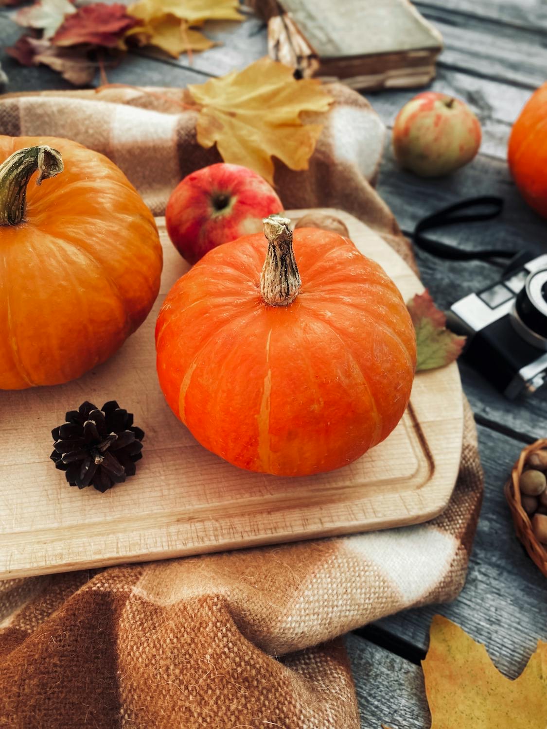 How can I create a stunning fall pumpkin porch display